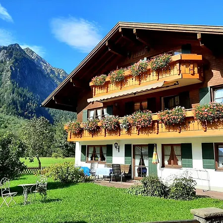 Haus Angelika Apartment